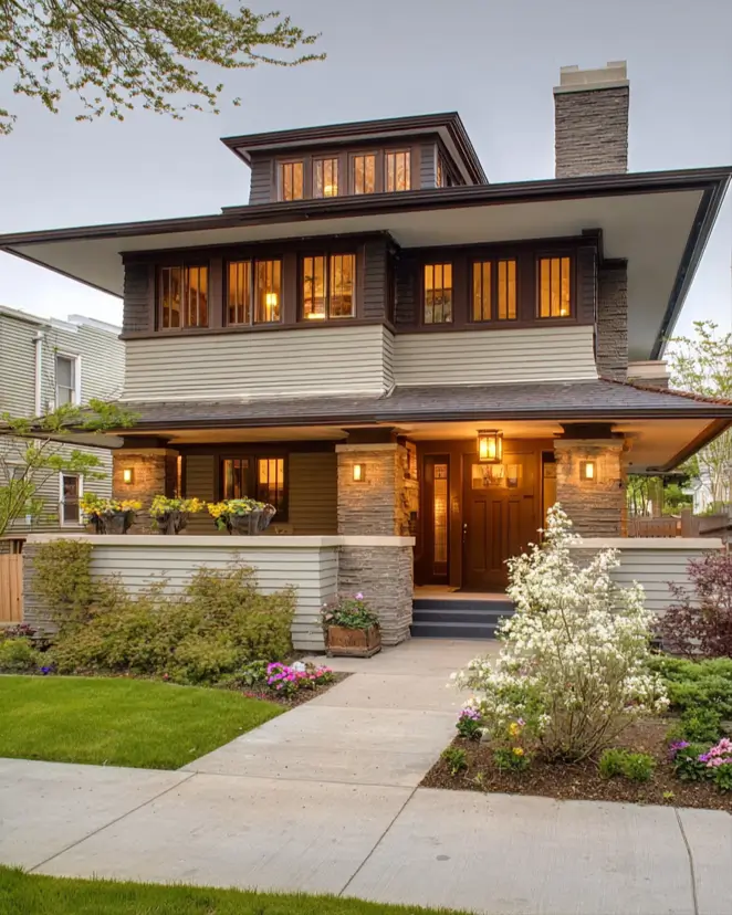 Prairie House Style: Key Features, History, and What Makes These Homes So Timeless 11 Flat cantilevered roofs and stone porch piers on a Prairie style American Foursquare home